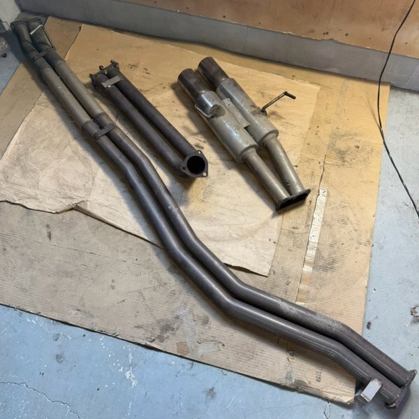 中古】ローレル C35 純正マフラー RB20 RB25 HC35GC35の落札情報詳細