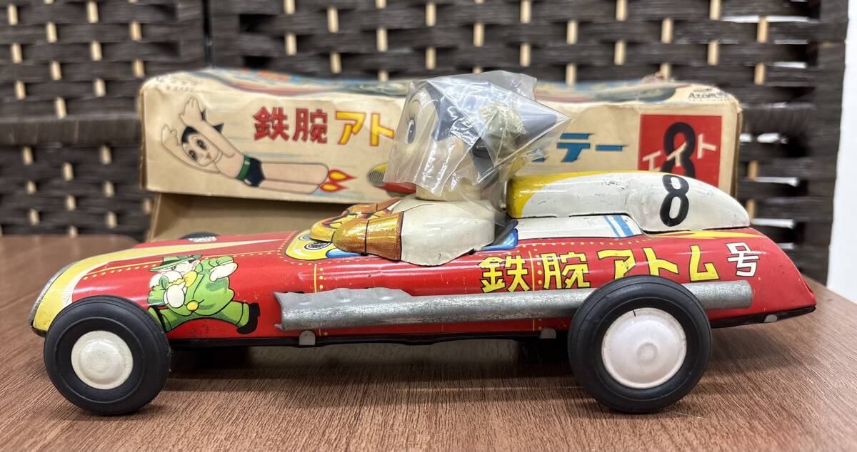新品】☆ 日本 68 ☆ パンチでデート☆ レトロ ☆ ブリキ看板 ☆の落札