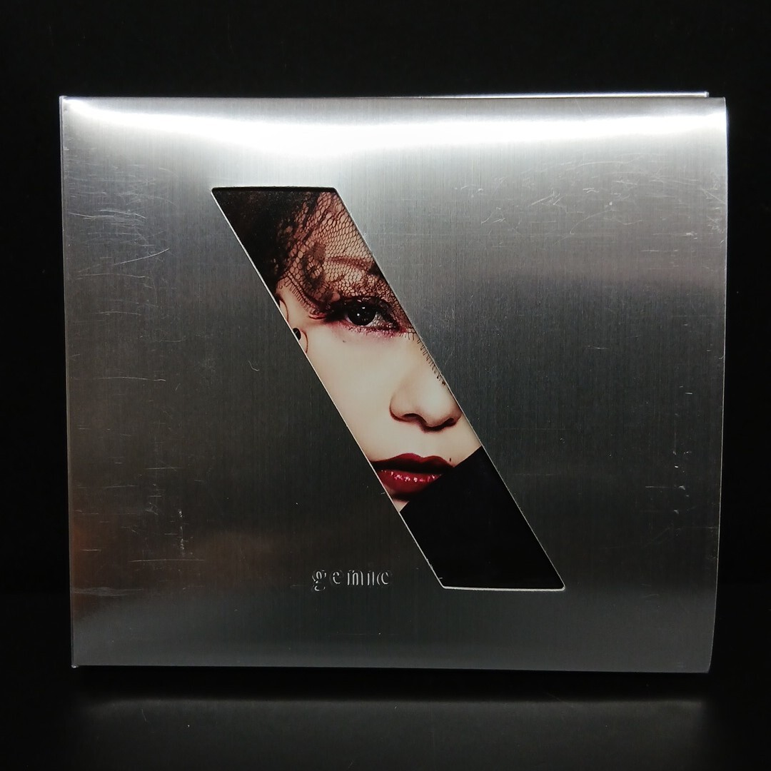 希少 安室奈美恵 直筆 サイン CD ☆1円～ 安室奈美恵 直筆サイン CD アルバム『_genic』AVCN-99026の