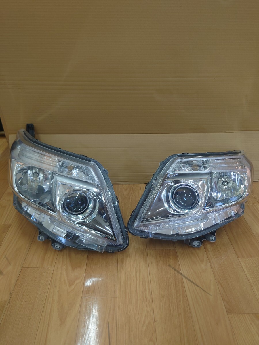 エスクァイア 80 後期 プレミアム LED ヘッドライト 左右セット