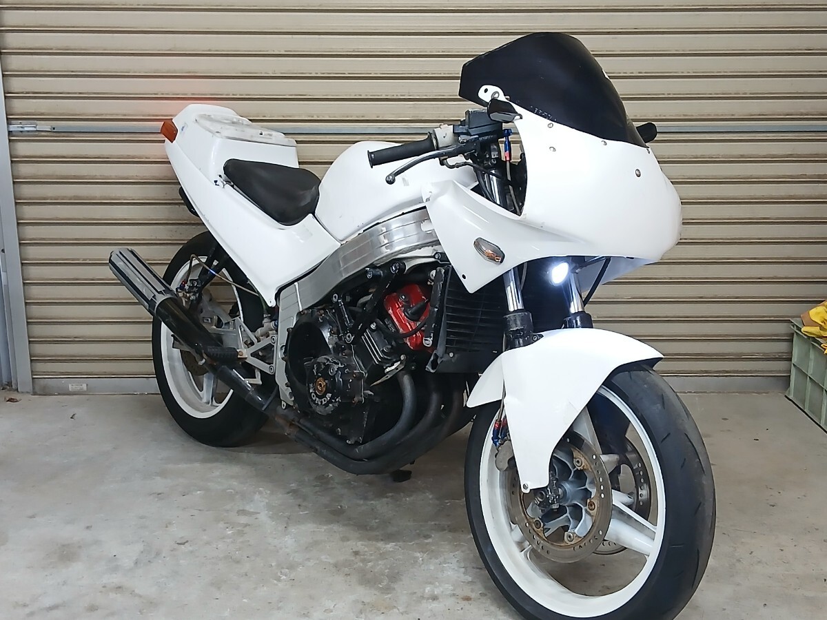 新品】ネコ目 CNC アルミ削り出し ネコメ CBR400RR風 ヘッドライト