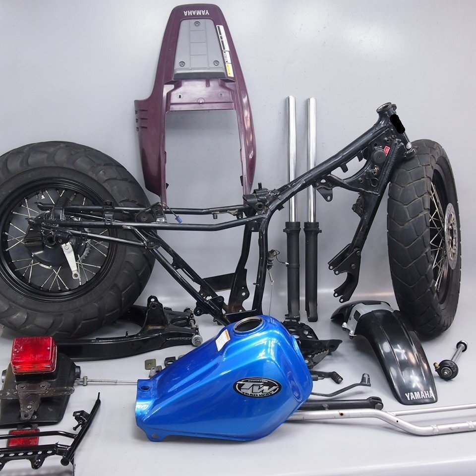 ホンダ エイプ50 エイプ100 中華 フレーム 詳細不明 スイングアーム