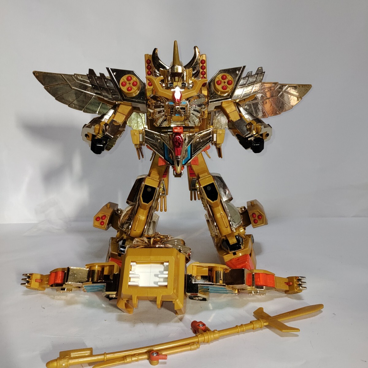 黄金勇者ゴルドラン DX黄金獣合体グレートゴルドラン (ゴルドラン + 空