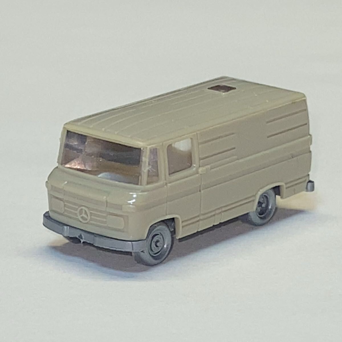 新品】☆タミヤRC 1/14 メルセデス・ベンツ 1850L パネルバントラック