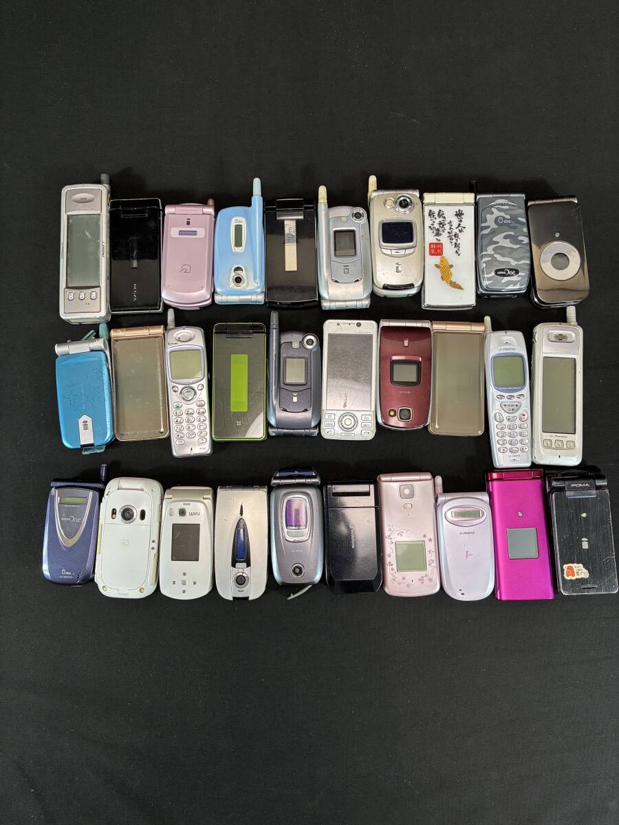 全体的に状態が悪い】【ジャンク品】ガラケー・4Gケータイ 大量30台