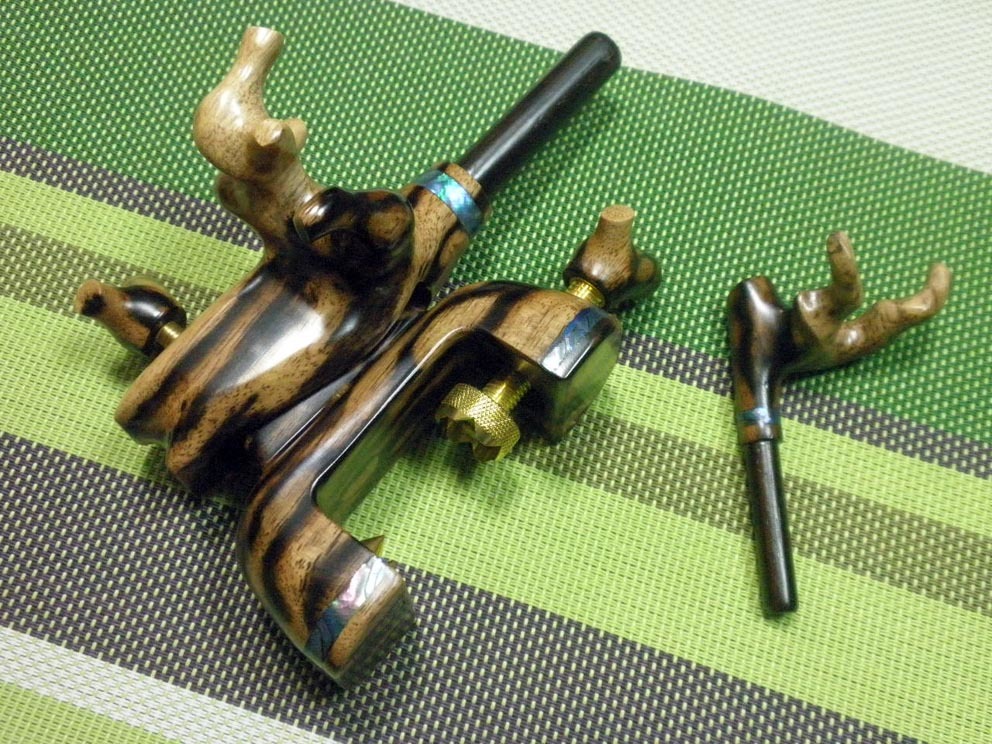 新品】竹宗 黒柿 孔雀杢 NO.4-1Z型 万力 小型 螺鈿装飾 希少の落札情報