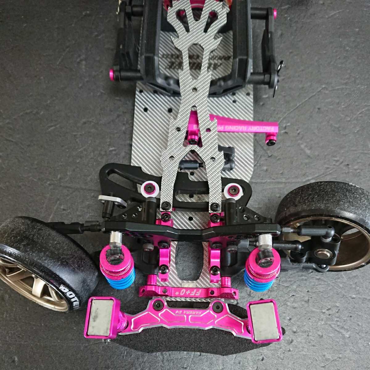 3レーシング 1/10 サクラ D4 RWD ドリフト レーシングカー、の落札情報