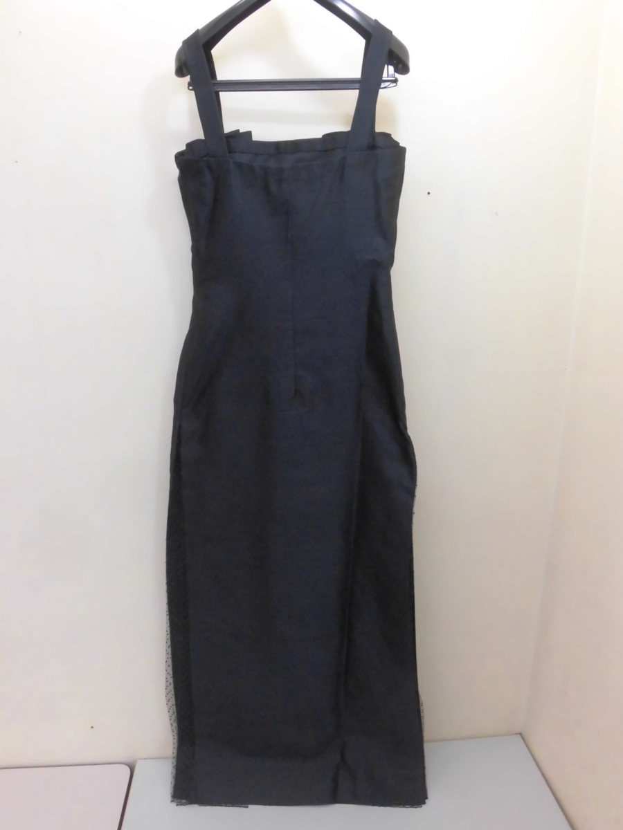 Sop094 ヴァレンティノ Valentino シルクシャンタン タイトラインロングワンピース ドレス 黒ブラック ４サイズ の落札情報詳細 ヤフオク落札価格情報 オークフリー スマートフォン版