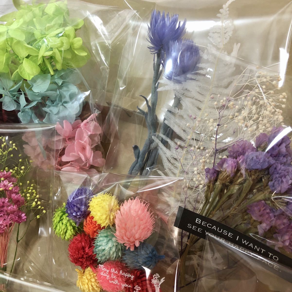 新品 カラフル花材box アジサイ 紫陽花 かすみ草 プリザーブドフラワー 千日紅 ハーバリウム花材 レジン ヘリクリサム 花材 貝細工 ドライ花 の落札情報詳細 ヤフオク落札価格情報 オークフリー スマートフォン版