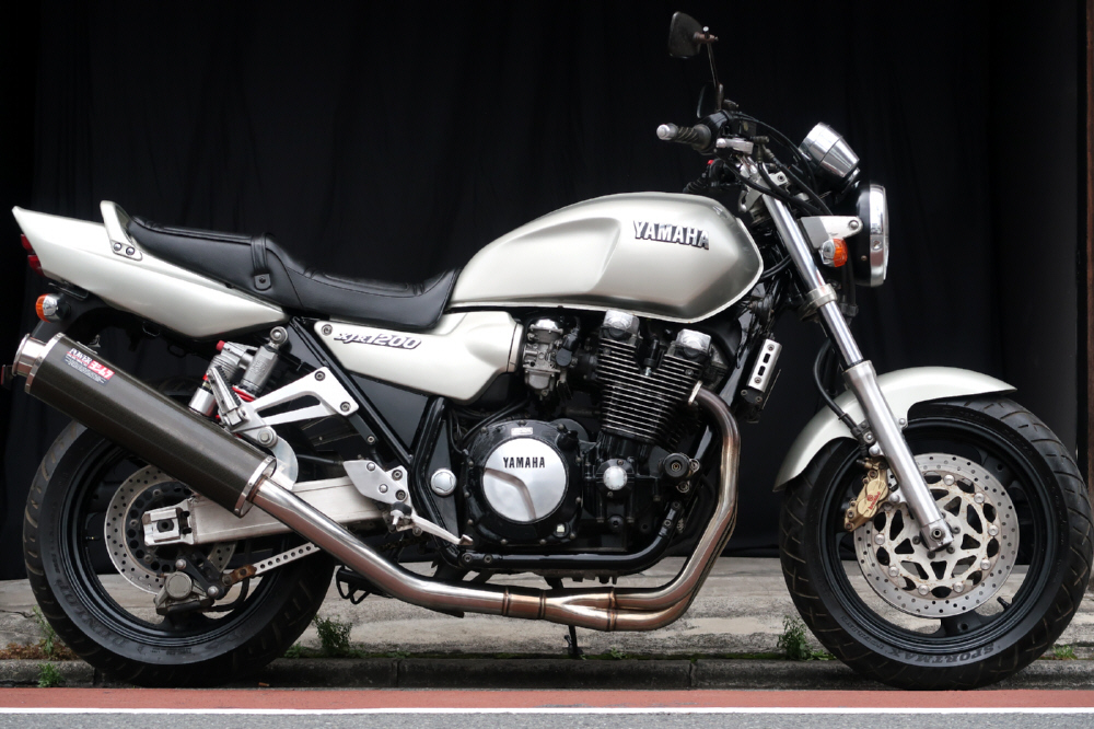 チャンス到来□ XJR1200 □東京□ヨシムラ改□デイトナカーボン チャンス到来□ XJR1200 □東京□ヨシムラ改□デイトナカーボン