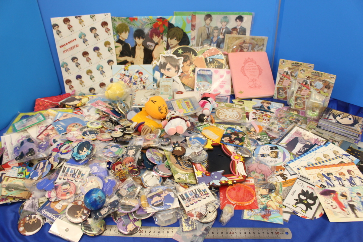 I32 乙女系 女子向け アニメ ゲーム グッズ 色々 大量 まとめ セット あんスタ サンリオ 刀剣乱舞 うたプリ Free おそ松 セーラームーン の落札情報詳細 ヤフオク落札価格情報 オークフリー スマートフォン版