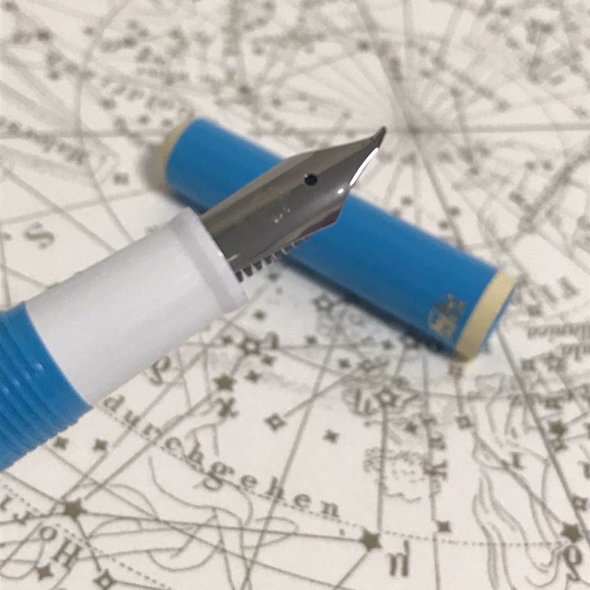 セーラー万年筆 創立100周年記念 クリアーキャンディ 廃盤 ペン先 ふでdeまんねん 水色 白 の落札情報詳細 ヤフオク落札価格情報 オークフリー スマートフォン版