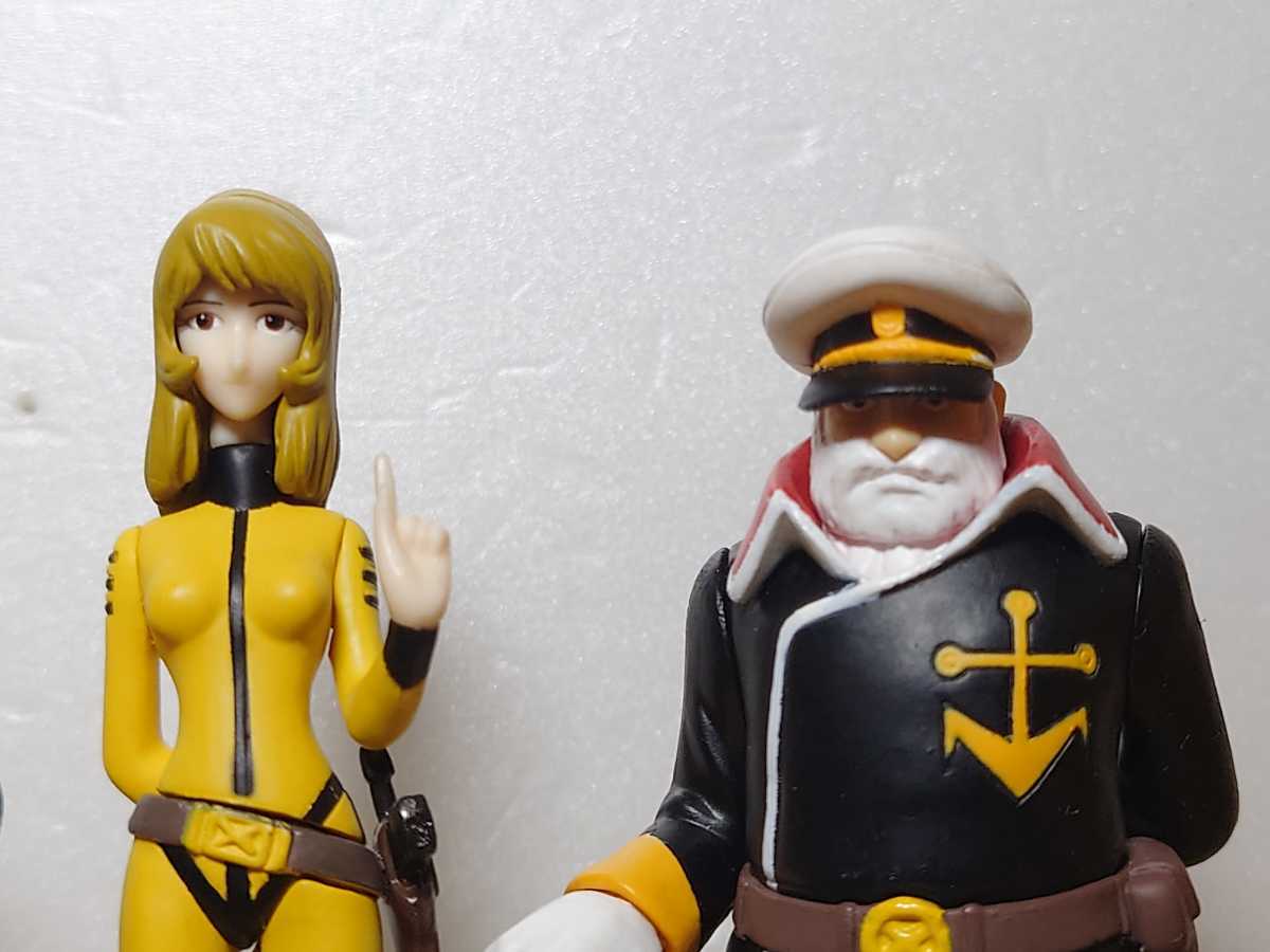 宇宙戦艦ヤマト フィギュア４点セット 古代進 森雪 沖田艦長 デスラー総統 中古品 の落札情報詳細 ヤフオク落札価格情報 オークフリー スマートフォン版
