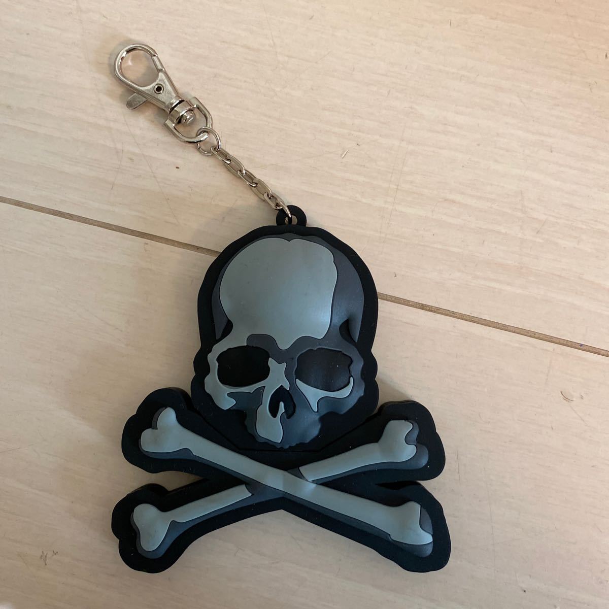 新品 マスターマインド ジャパン Mastermind Japan スカル Usb 1gb ラバー素材 キーホルダー の落札情報詳細 ヤフオク落札価格情報 オークフリー スマートフォン版