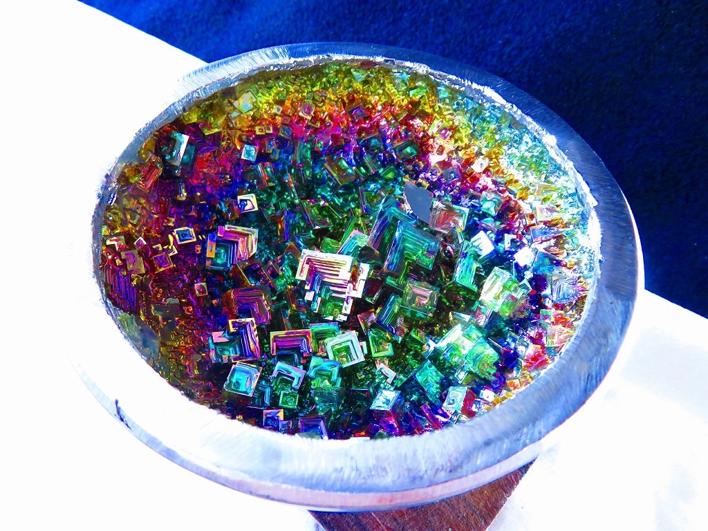 特大　ビスマス結晶　蒼鉛　ネイチャーアート 特大 ビスマス結晶 蒼鉛 ネイチャーアート （新品】☆限定品