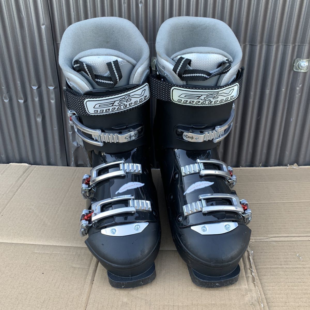 超美品】軽めの日本製スキーブーツ GEN FACTORY CARVE 5 【公式通販】