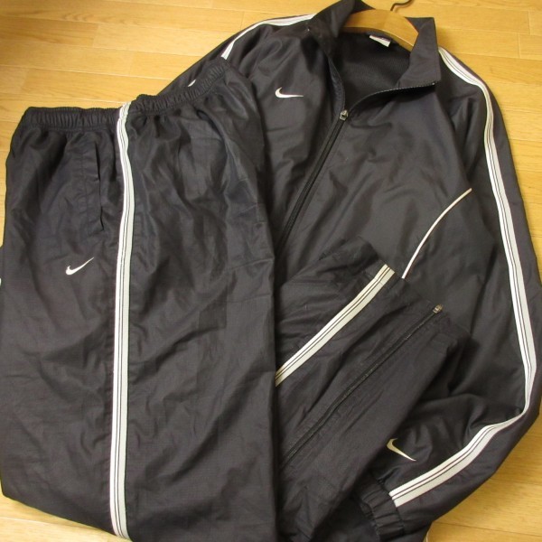 良品 上下セット Nike ナイキ セットアップ シャカシャカ ジャケット シャカシャカ ロングパンツ メンズ 黒 Mサイズ 1131 の落札情報詳細 ヤフオク落札価格情報 オークフリー スマートフォン版