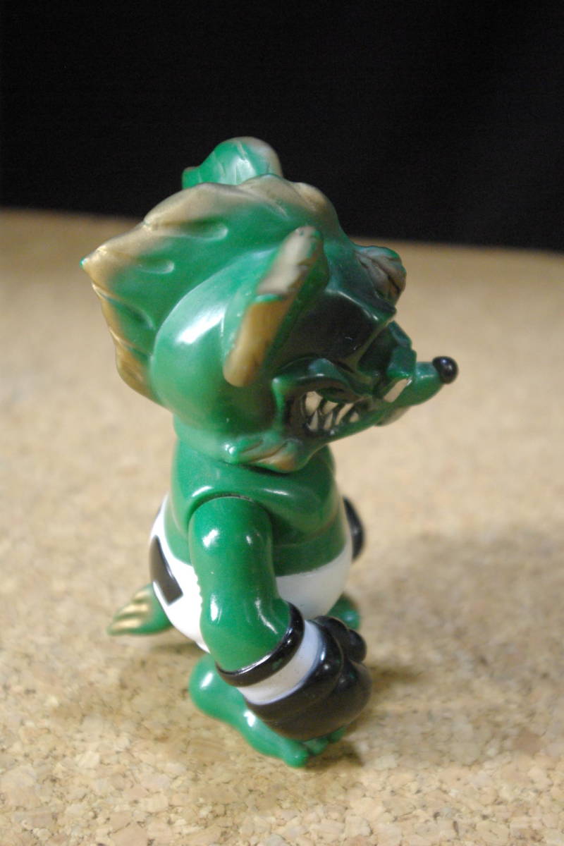 COCOBAT FINKSHIT 緑 ココバット フィンクシット ソフビ フィギュアの