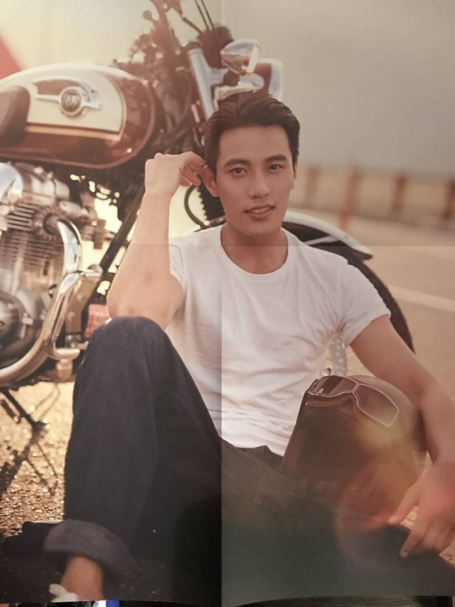 新品 張睿家 写真集 讀家記憶 ブライアン チャン レイ チャン Ray Chang 台湾人気イケメン俳優の最新セクシー写真集 の落札情報詳細 ヤフオク落札価格情報 オークフリー スマートフォン版