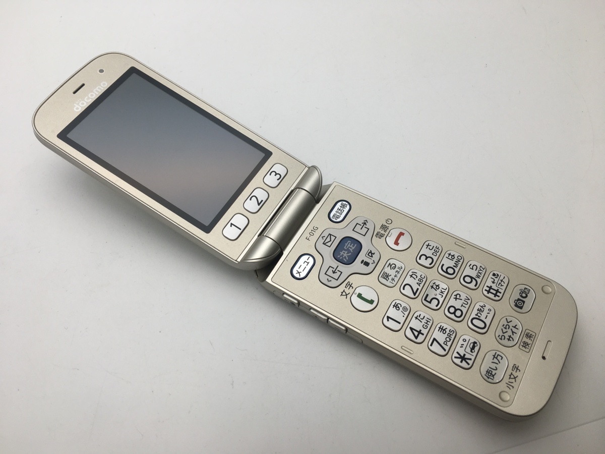 Ruun3468 Docomo らくらくホン ベーシック4 F 01g ゴールド 富士通 中古 送料250円 ドコモガラケー 防水 防塵 の落札情報詳細 ヤフオク落札価格情報 オークフリー スマートフォン版