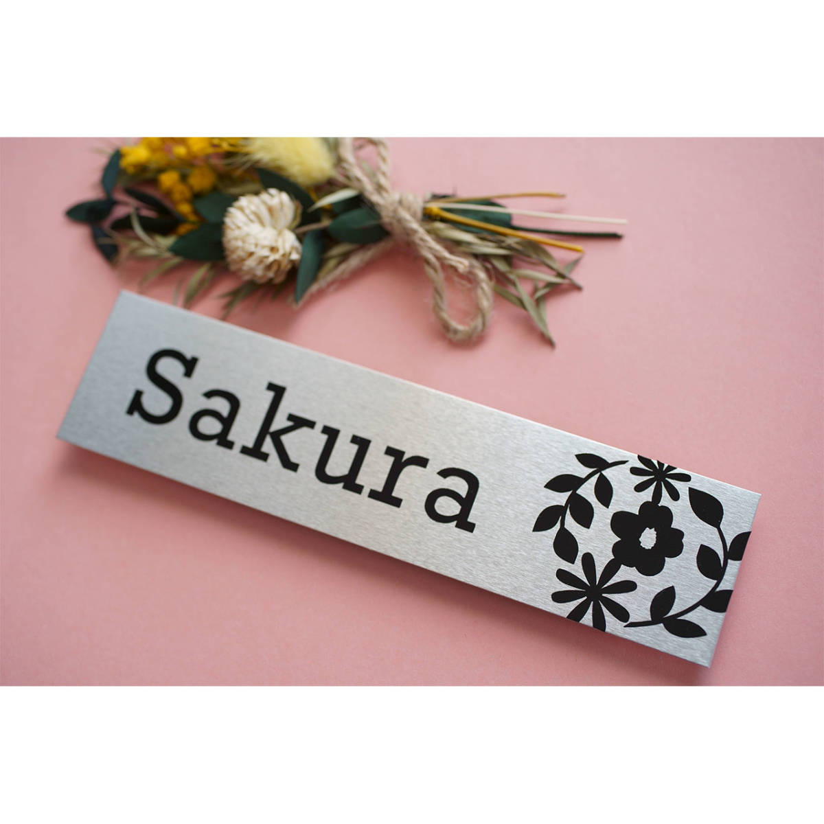 新品 表札 かわいい花柄f 北欧風デザイン ポスト ドア マンション表札など すぐに使える両面テープ付 の落札情報詳細 ヤフオク落札価格情報 オークフリー スマートフォン版