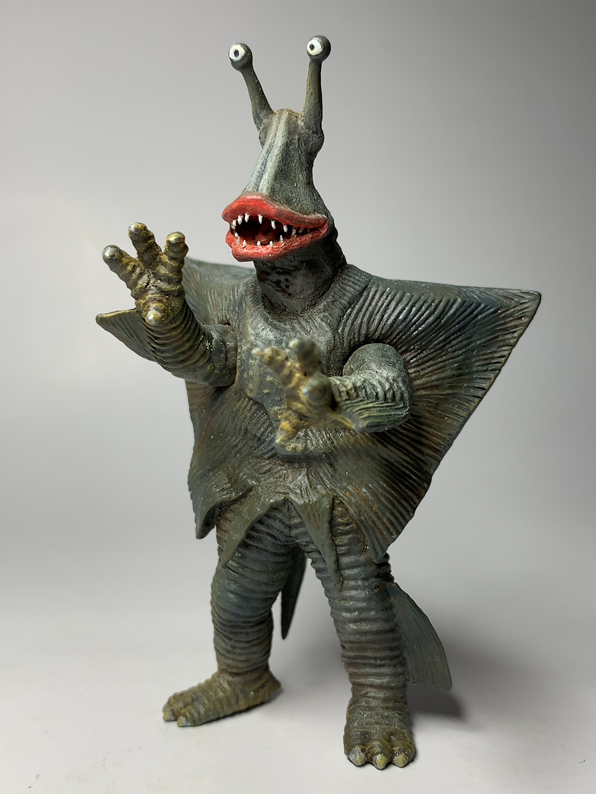 ガンダー ガシャポンhgウルトラマン改造リペイント 零下140度の対決 ウルトラセブン の落札情報詳細 ヤフオク落札価格情報 オークフリー スマートフォン版