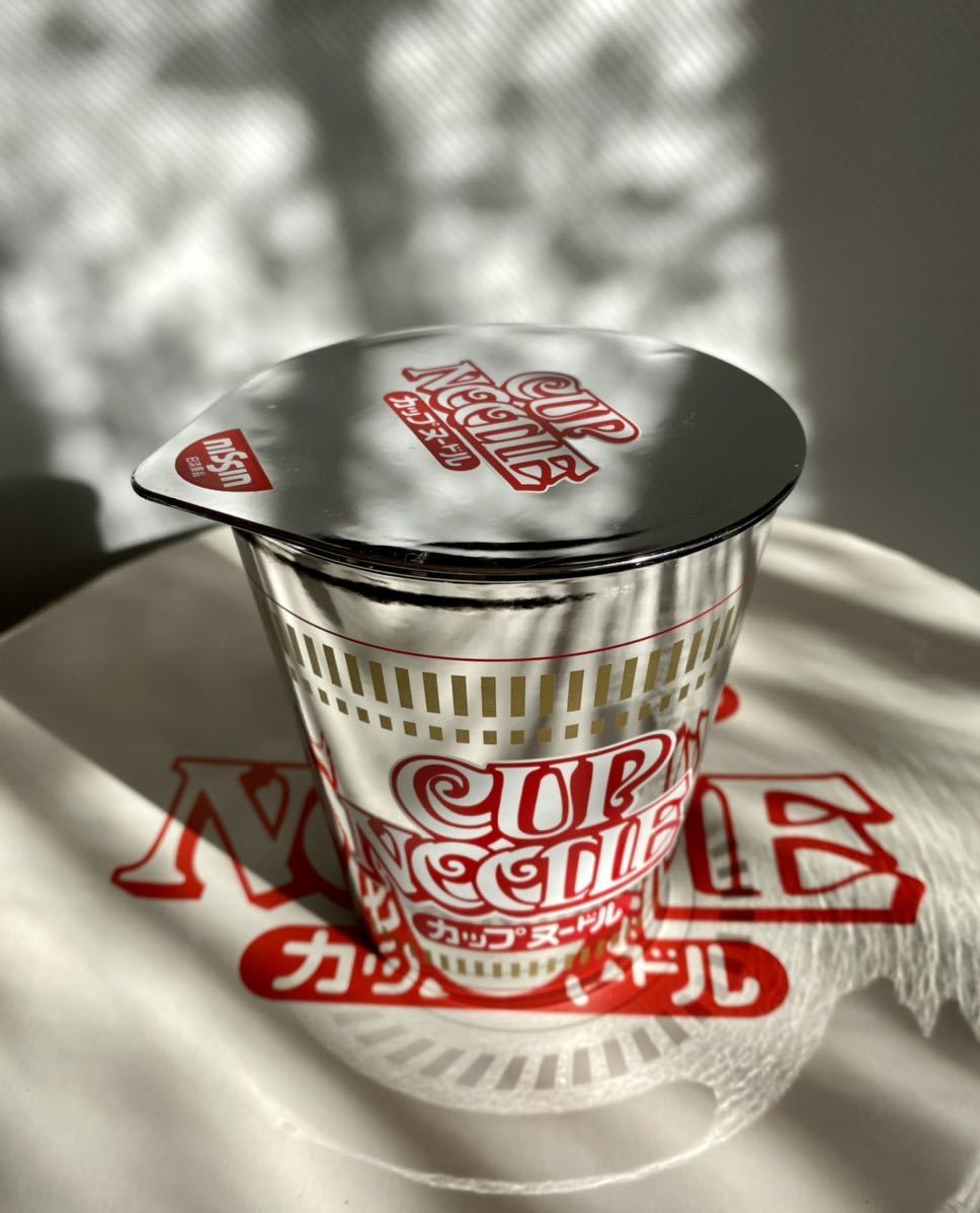 日清:カップヌードル型オルゴール:限定品: カーペンターズ ♪ トップ