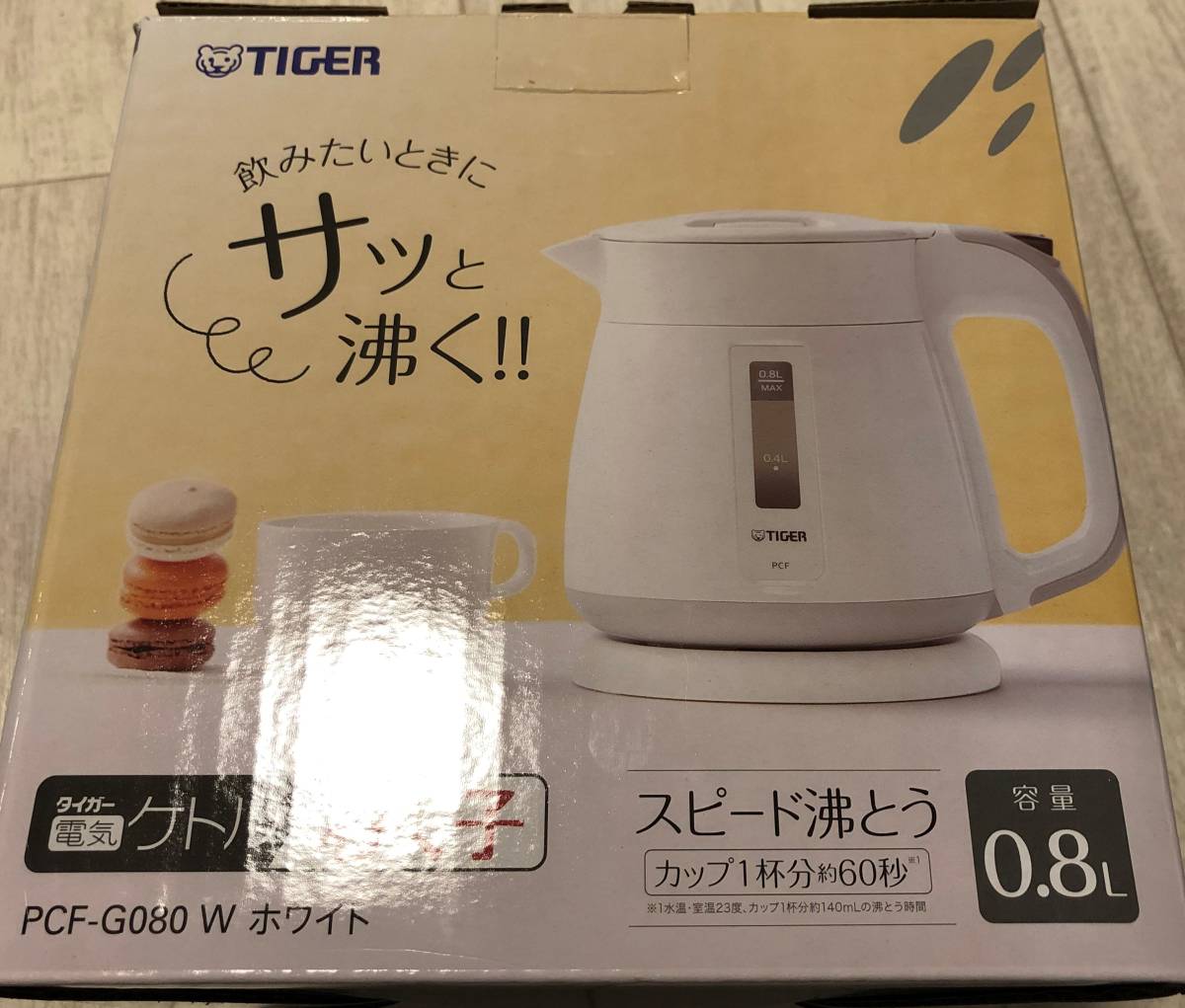 タイガー魔法瓶 電気ケトル ホワイト 0 8l Pcf G080 W わく子 の落札情報詳細 ヤフオク落札価格情報 オークフリー スマートフォン版