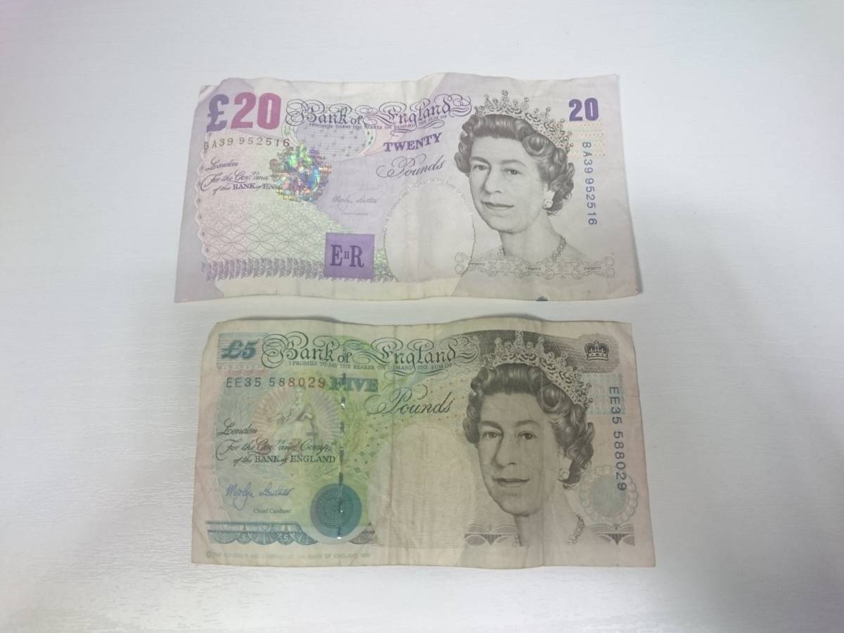 新品登場 イギリスポンド 旧紙幣と硬貨 £ お札 エリザベス女王 旧貨幣 ...