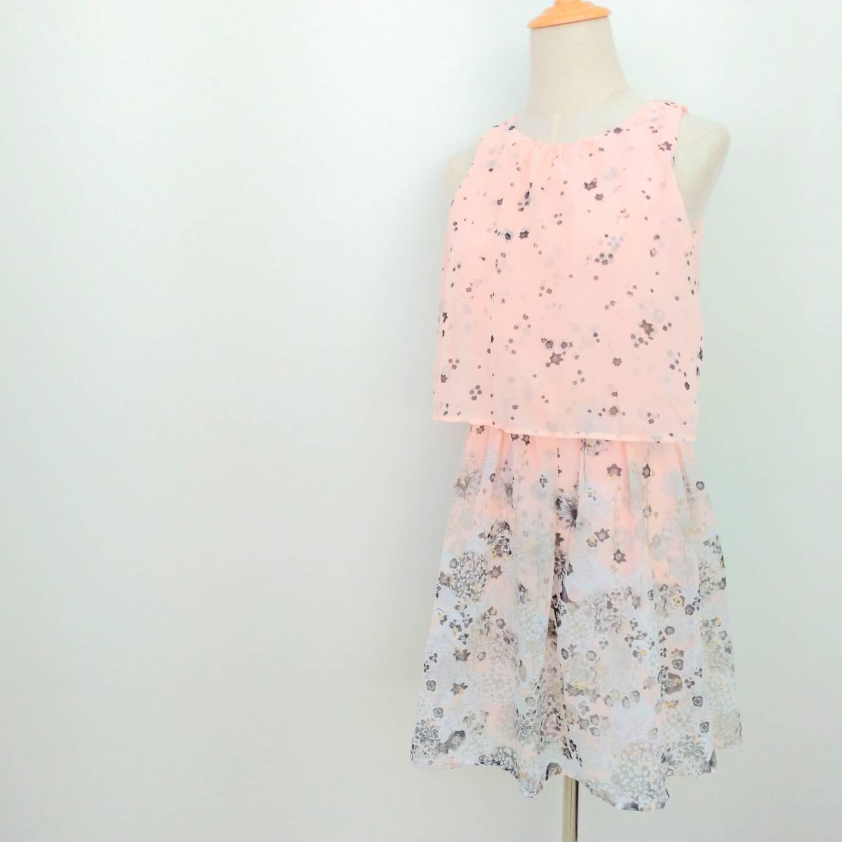 H M エイチアンドエム ノースリーブワンピース 花柄 可愛い ピンク 12 13y 160 80サイズ キッズ Z1356 の落札情報詳細 ヤフオク落札価格情報 オークフリー スマートフォン版