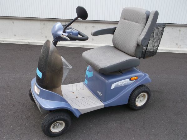 電動セニアカーアテックスBT-400整備済み6か月保障電池新品に交換