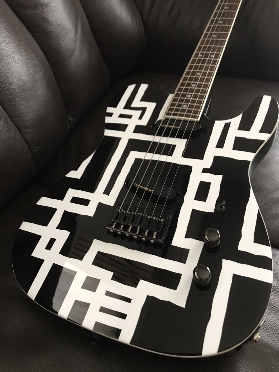 Fernandes エレキギター (布袋風カットステッカー貼付済) Fernandes エレキギター (布袋風カットステッカー貼付済) - メルカリ