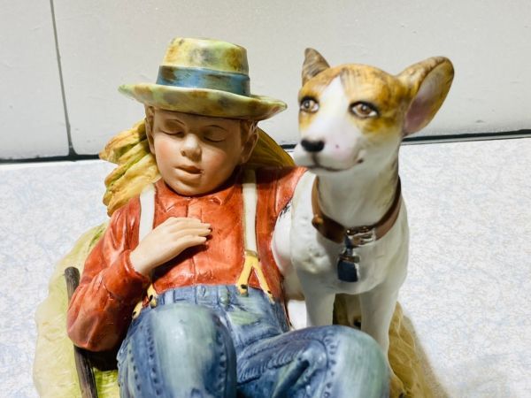 ノーマン・ロックウェル　少年と犬　陶器製置物 Brown&Bigelow ノーマンロックウェル 少年と犬 陶器製 置物