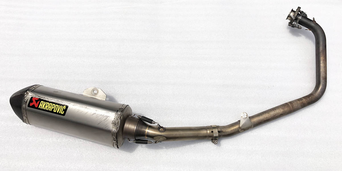 やや傷や汚れあり】【中古】HONDA CBR250R MC41 前期用 AKRAPOVIC フル