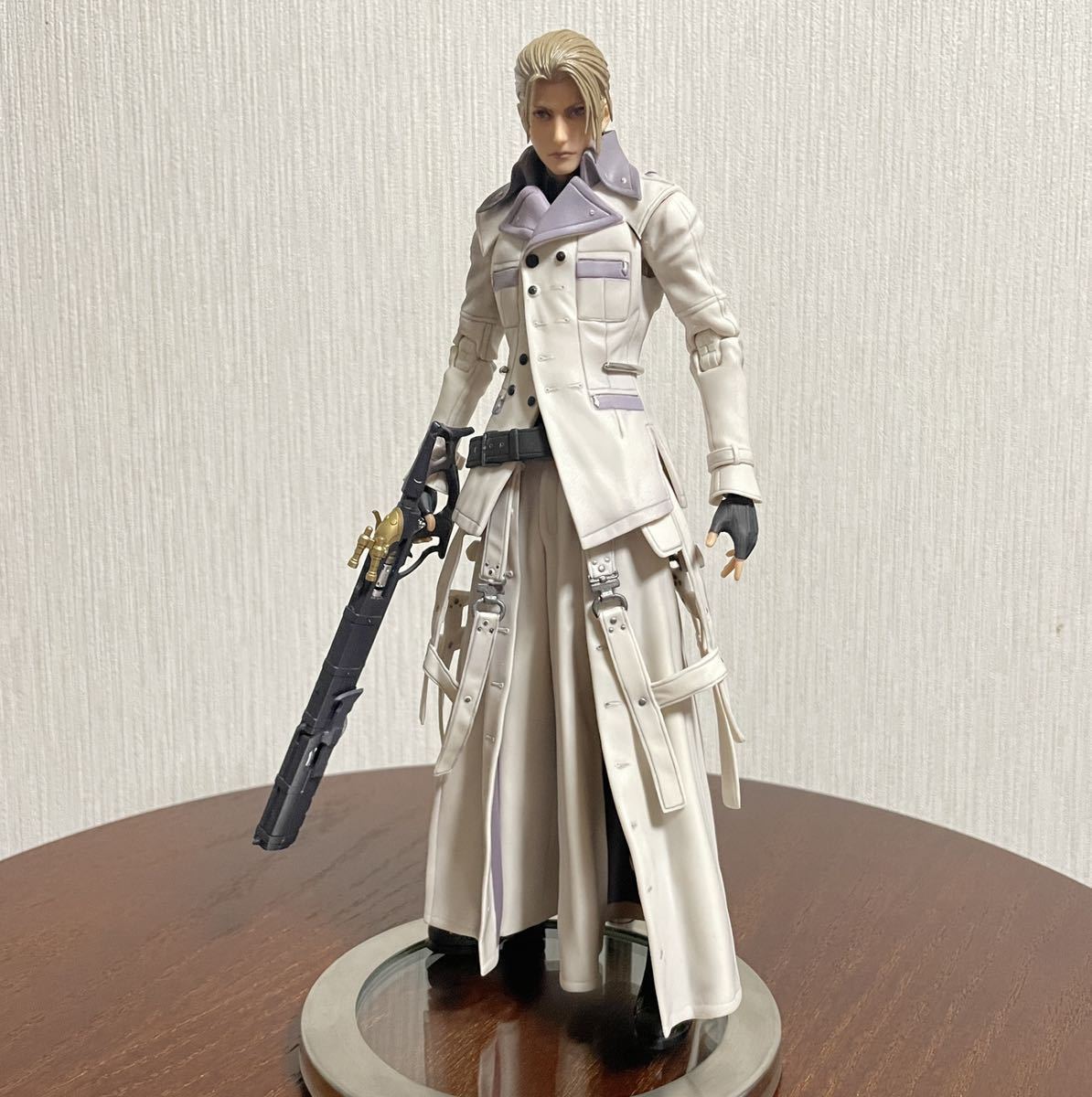 ファイナルファンタジー 7 プレイアーツ改 ルーファウス フィギュア