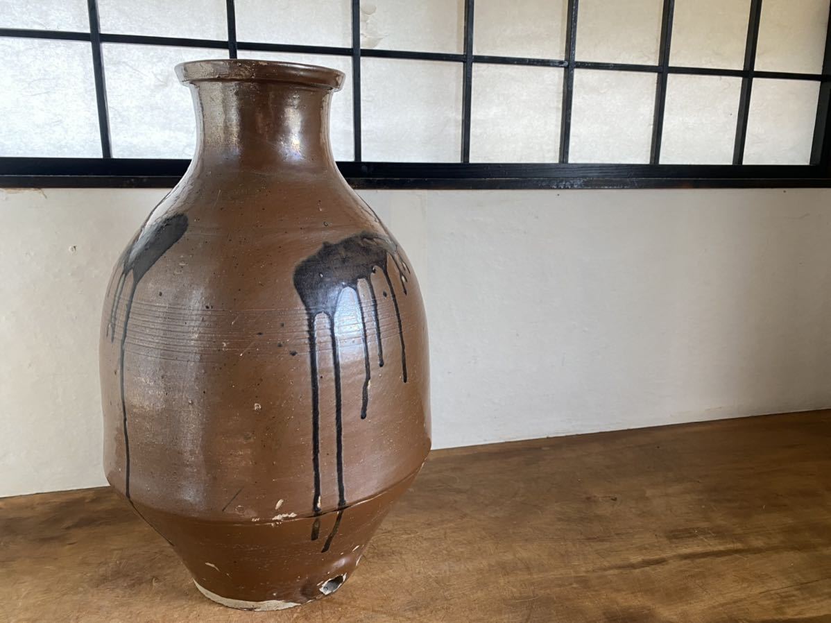 時代のある古い壺高さ36センチあります。旧家かでてきた品です。