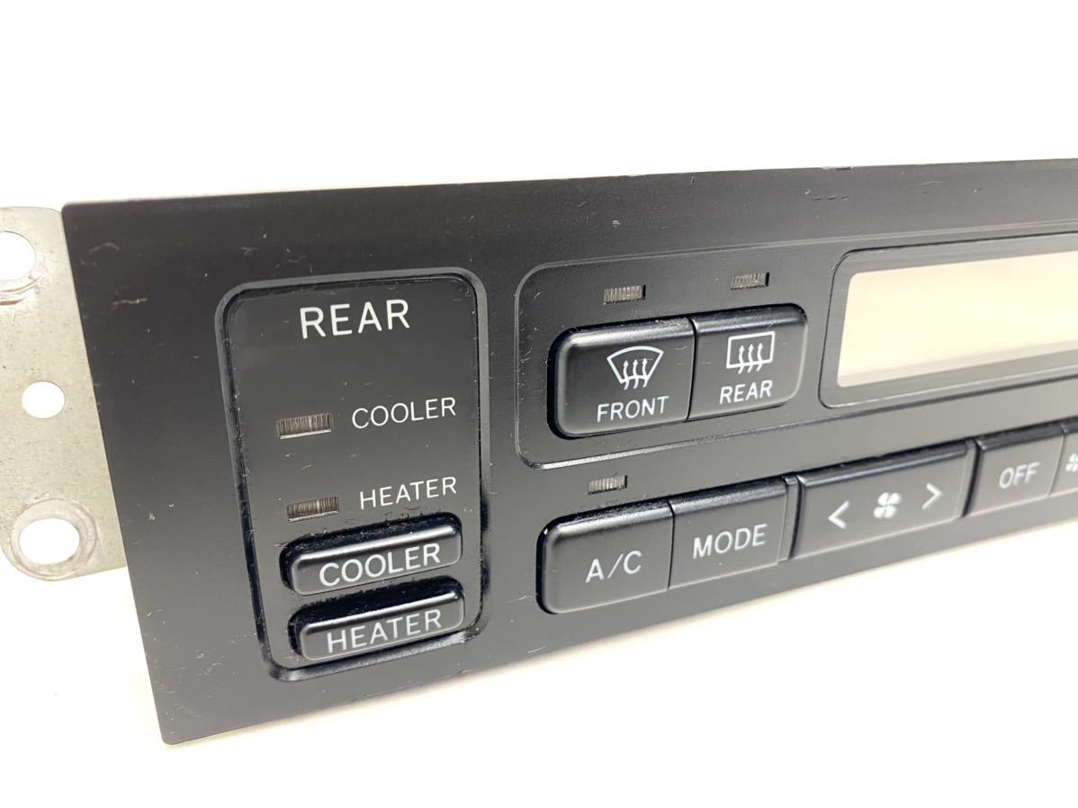 管k220809-0156 100系 ハイエース エアコン スイッチ パネル 55900