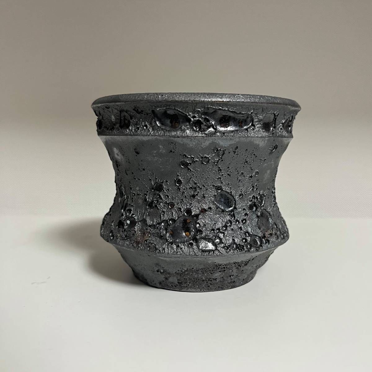 カタチ製作所 MederuPot シリンダー クレーター CraterBlack Amazon.co.jp: カタチ製作所 MederuPot シリンダー クレーター
