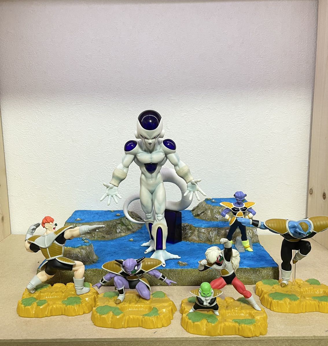 ドラゴンボール　ギニュー特戦隊　フィギュア　リペイント　ジオラマ付き　鳥山明 HG ギニュー特戦隊 5種セット ドラゴンボール 鳥山明 - メルカリ