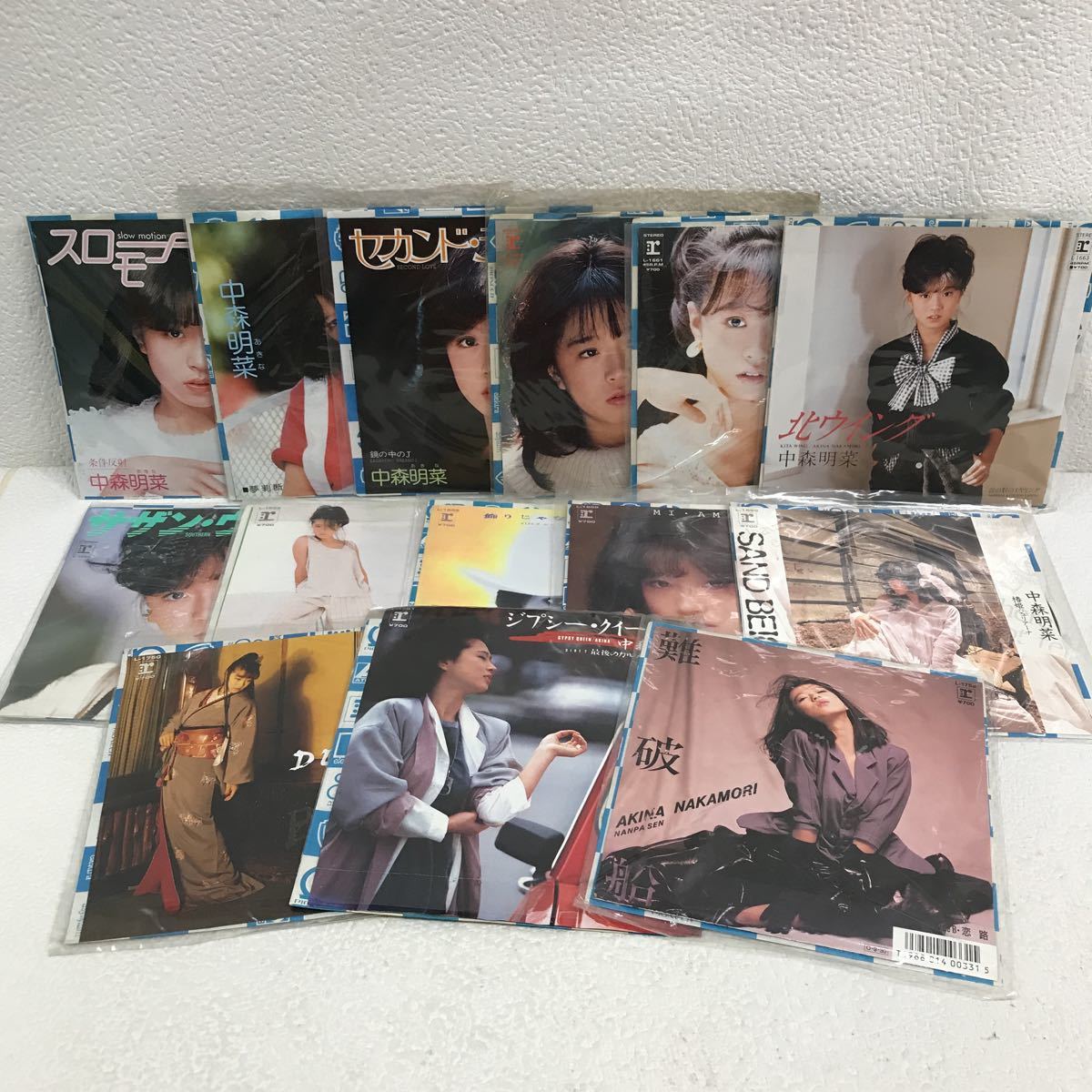 〓 中森明菜 〓 ステッカー 未開封未使用品 【公式通販】
