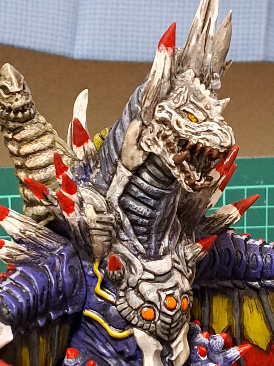 改造】ウルトラ怪獣シリーズDX デストルドス【リペイント】