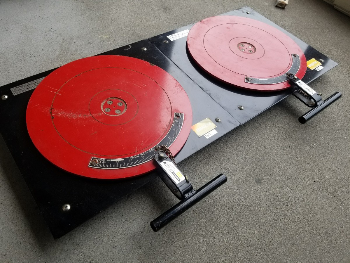 ○新品 認証工具 ターニングラジアスゲージ ターンテーブル 2枚