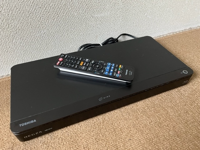 TOSHIBA REGZA DBR-Z410 リモコン付属 2014年製(傷や汚れあり TOSHIBA REGZA DBR-Z410 リモコン付属 2014年製(傷や汚れあり