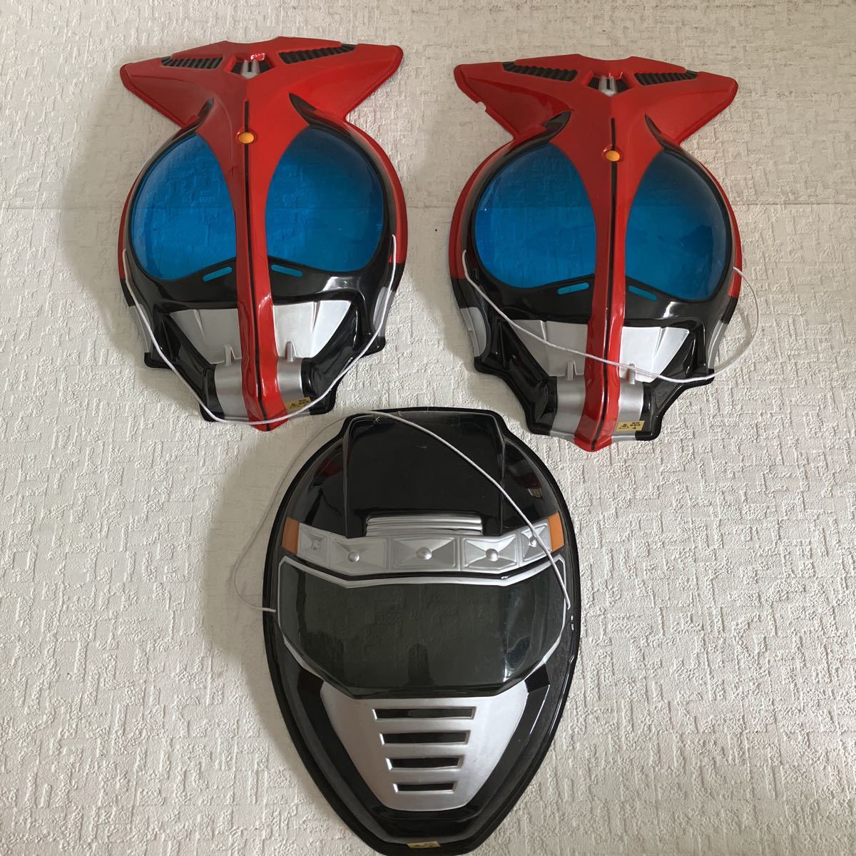 やや傷や汚れあり】e771-60 お面 3個 セット 仮面ライダーカブト 轟轟