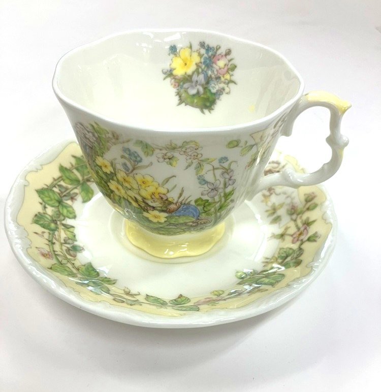 【やや傷や汚れあり】【80】【併売・店頭引取可】Royal Doulton ロイヤルドルトン カップ＆ソーサー 兼用カップ SPRING