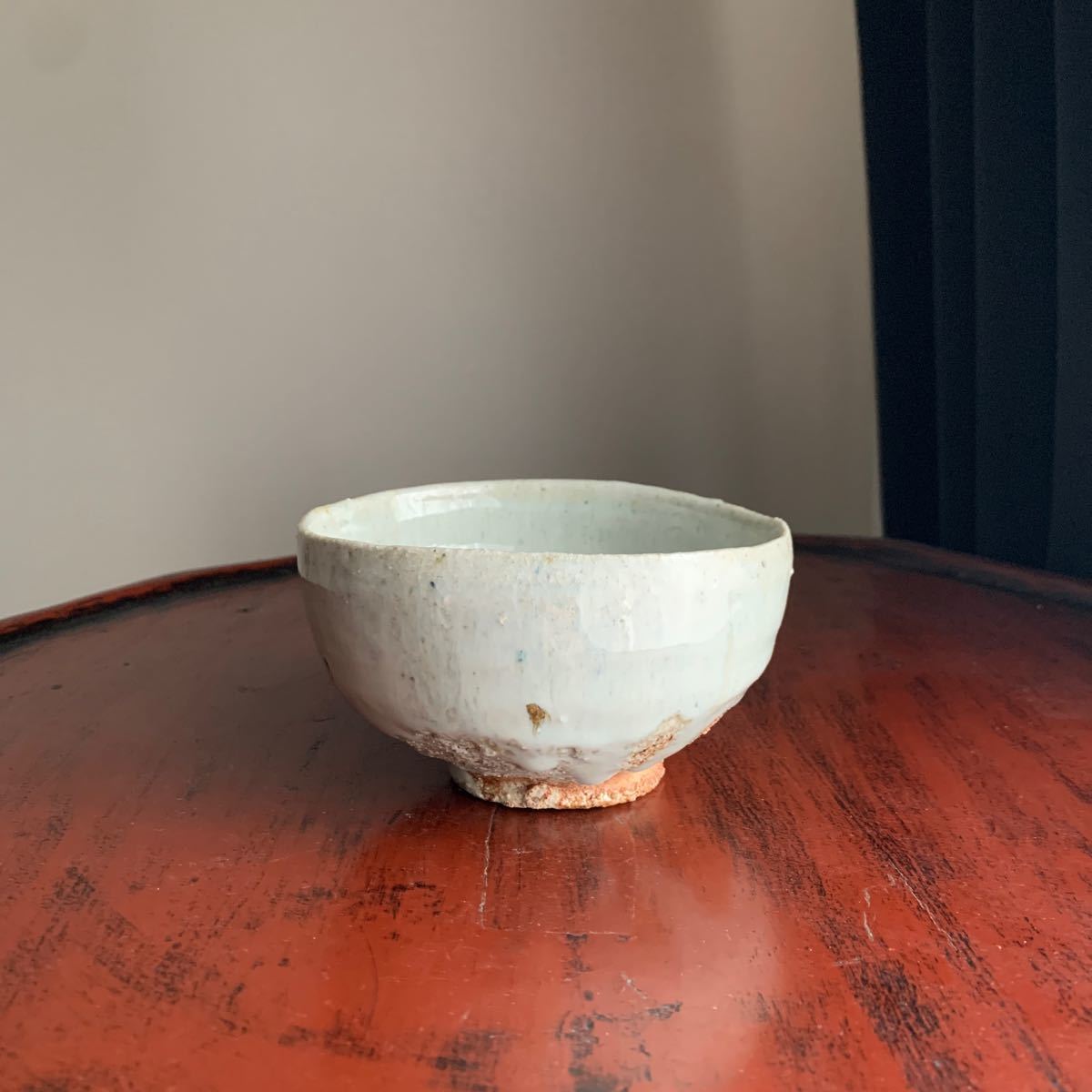 水谷渉 作 伊賀志野ぐい呑 師＝鯉江良二