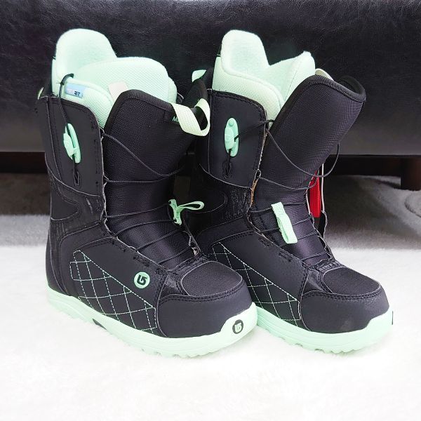 中古 13/14 BURTON MINT ASIAN-FIT レディース24.5cm スノーボード 