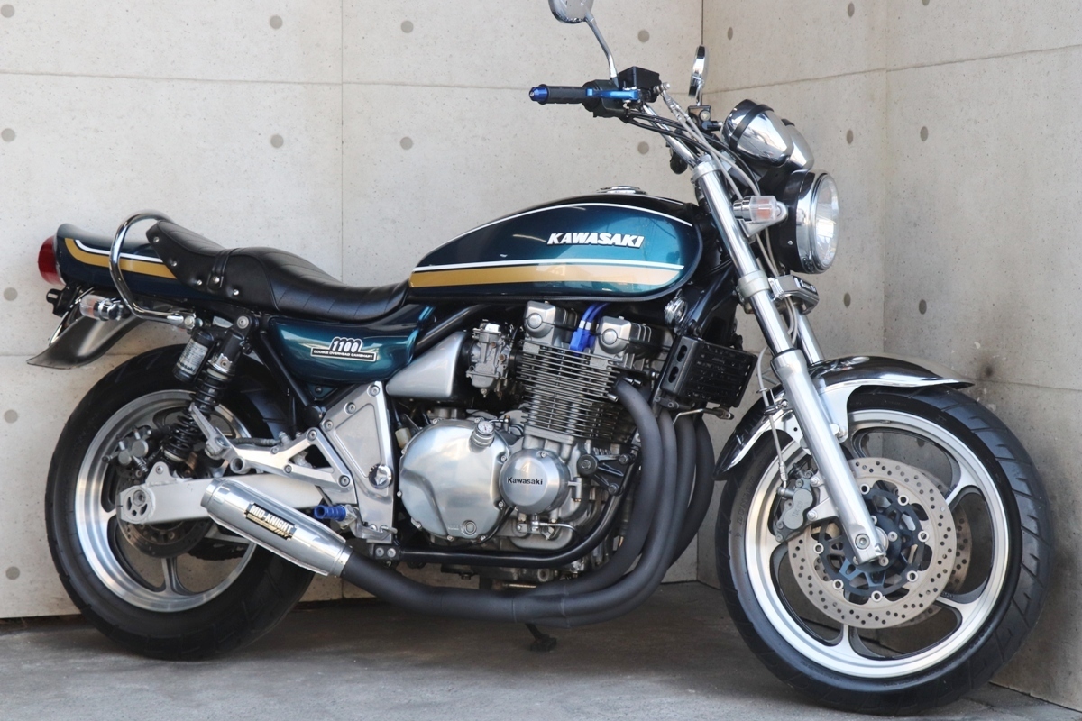 目立った傷や汚れなし】横浜～ Kawasaki ゼファー1100 平成10年式 A4