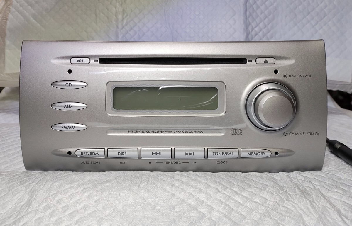 日野 いすゞ 純正ラジオ CD対応 新型ラジオ/ポン付け 新車外し 24V イスズ純正 ラジオ いすゞ