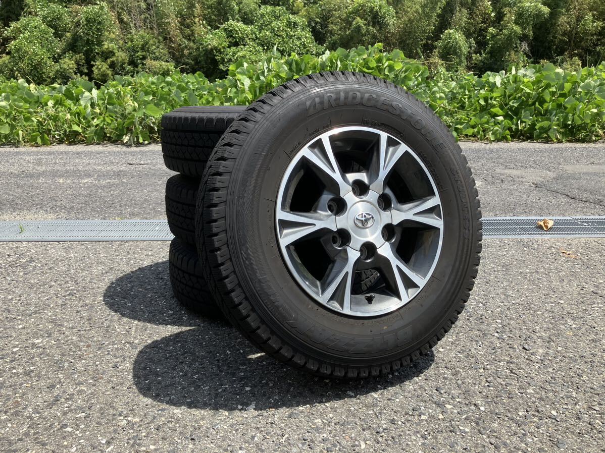 バリ溝・ハイエース純正・２０２３年製　№１６０ ☆バリ溝・ハイエース・2023年製・タイヤ4本セット☆№56